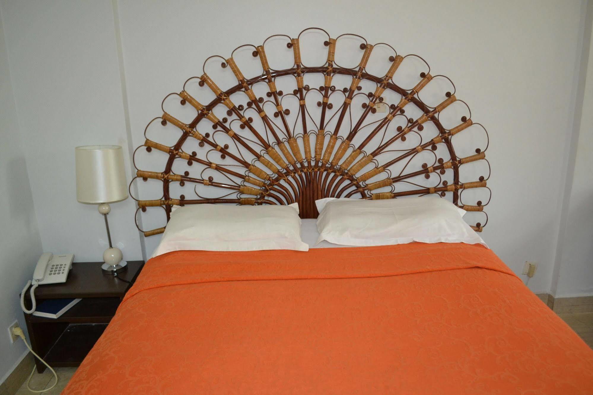 Hotel Azur Yaoundé Eksteriør billede