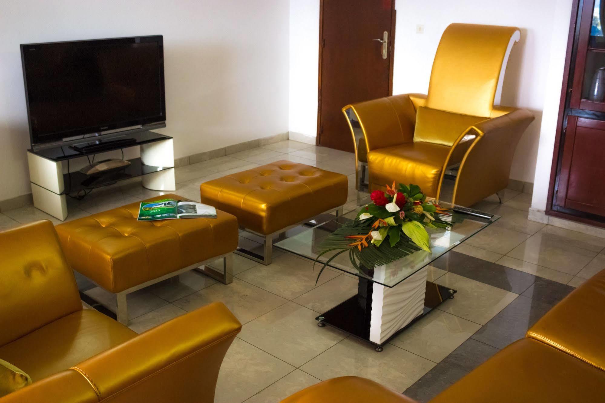 Hotel Azur Yaoundé Eksteriør billede